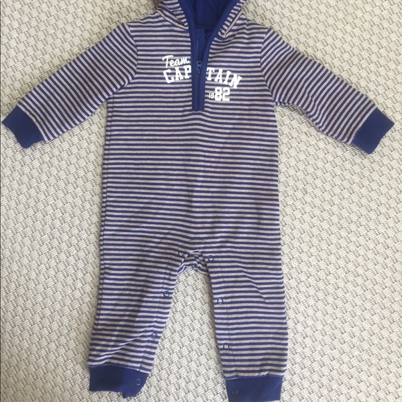Joe Fresh Boys Romper 6-12 months - Picture 3 of 5